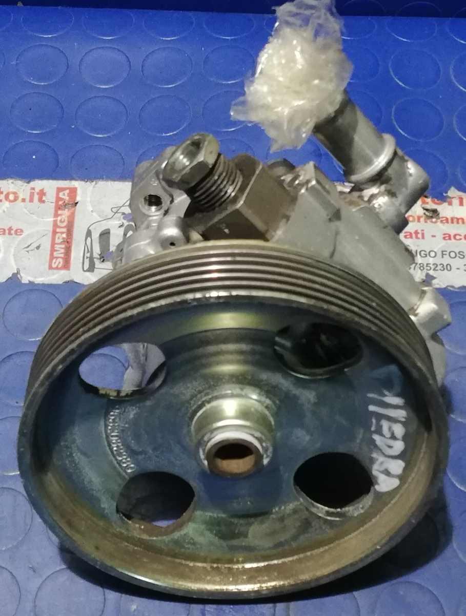 POMPA IDROGUIDA LANCIA PHEDRA 2006 2.2. JTD 9647983580<br /><br /><br />