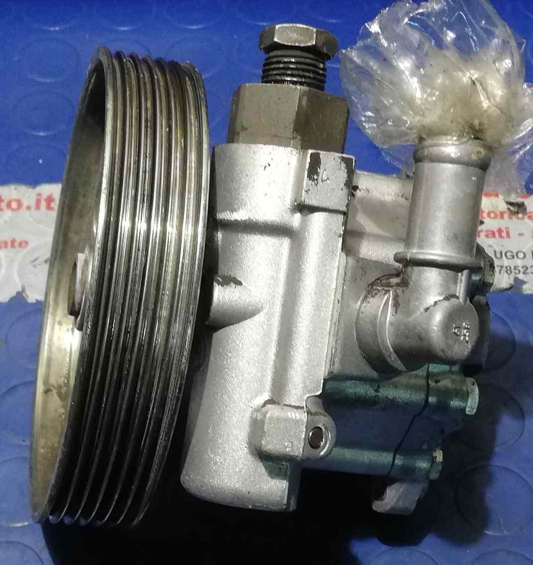 POMPA IDROGUIDA LANCIA PHEDRA 2006 2.2. JTD 9647983580<br /><br /><br />