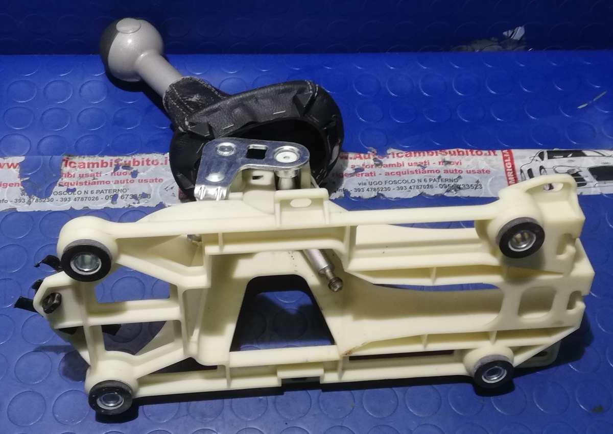 LEVA CAMBIO SMART FORFOUR 1.1 W454 A4542600038<br /><br /><br />