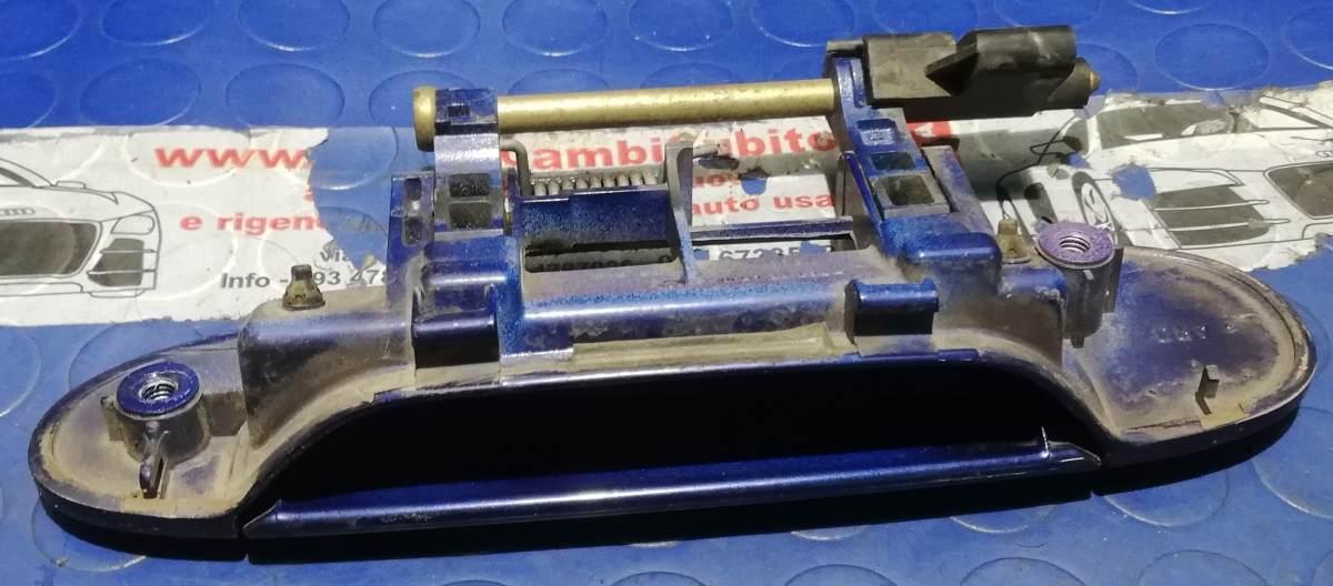 MANIGLIA POST DX TOYOTA YARIS 2004 1.0 BZ 692300D010<br /><br /><br /><br />