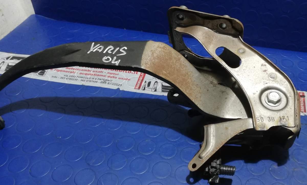 PEDALE FRENO TOYOTA YARIS 2004 1.0 BZ 471010D010<br /><br /><br />