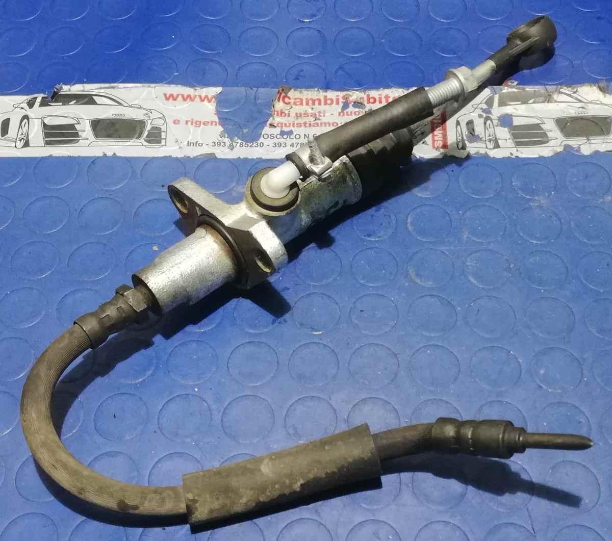 POMPA FRIZIONE ALFA ROMEO 156 1.9 JTD 46424868<br />