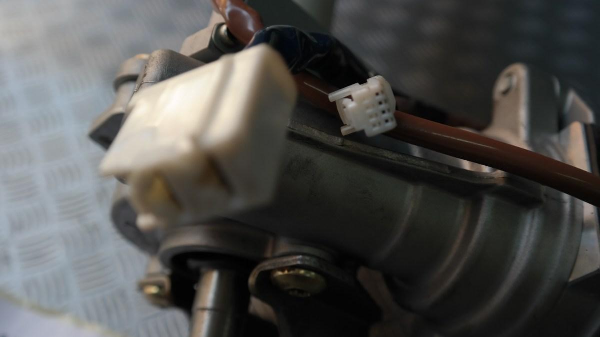 Toyota yaris 1400 diesel 61021181 piantone dello sterzo