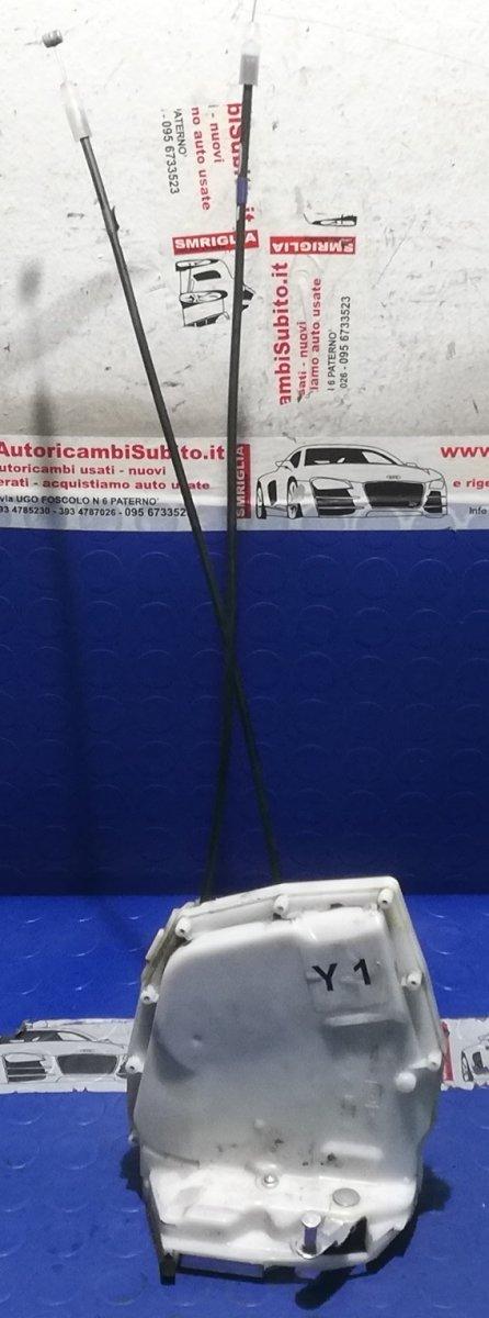 CHIUSURA POST DX FIAT SEDICI 2006 1.9 MJT 71768745<br /><br /><br />