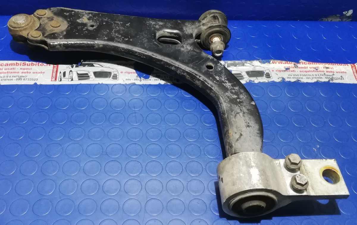 BRACCETTO DX FORD FIESTA 2006 2S613042DA<br /><br /><br />