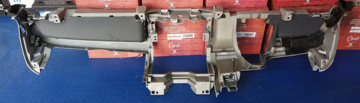 CRUSCOTTO INFERIORE SMART FORFOUR 1.1 W454 A4546802088C96A<br /><br /><br />