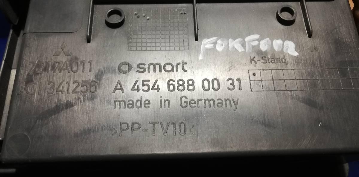 PORTAOGGETTI SMART FORFOUR 1.1 W454 A4546880031<br /><br /><br />