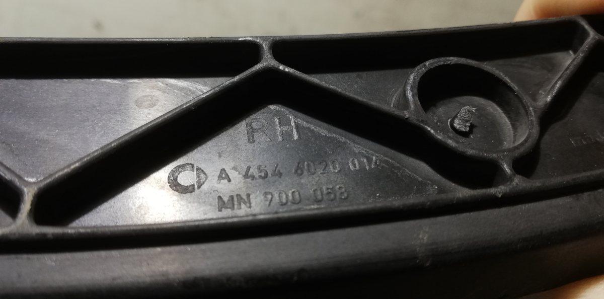 SUPPORTO PARAURTI POST DX SMART FORFOUR 1.1 W454 A4546020014<br /><br /><br />