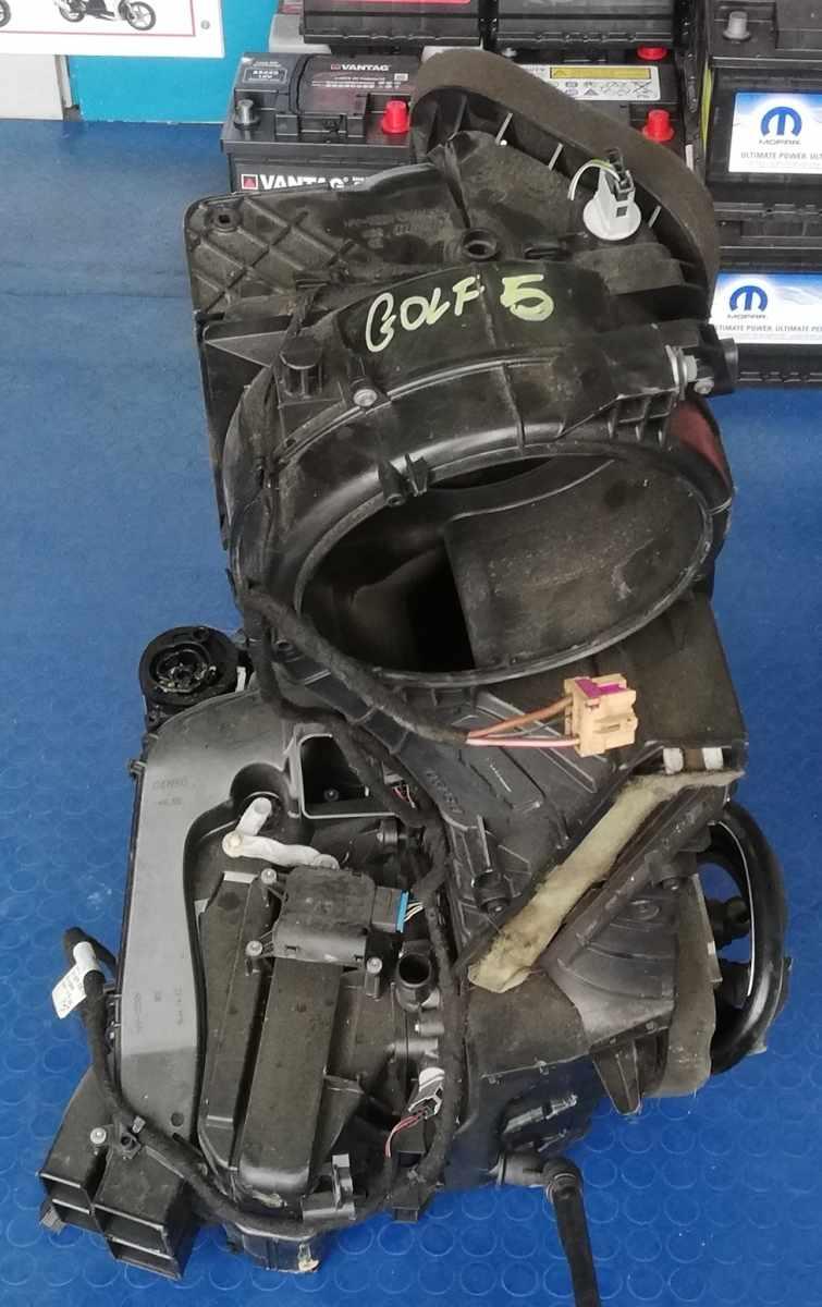 CONVOGLIATORE STUFA VOLKSWAGEN GOLF 5 1K1820007<br /> <br /><br />