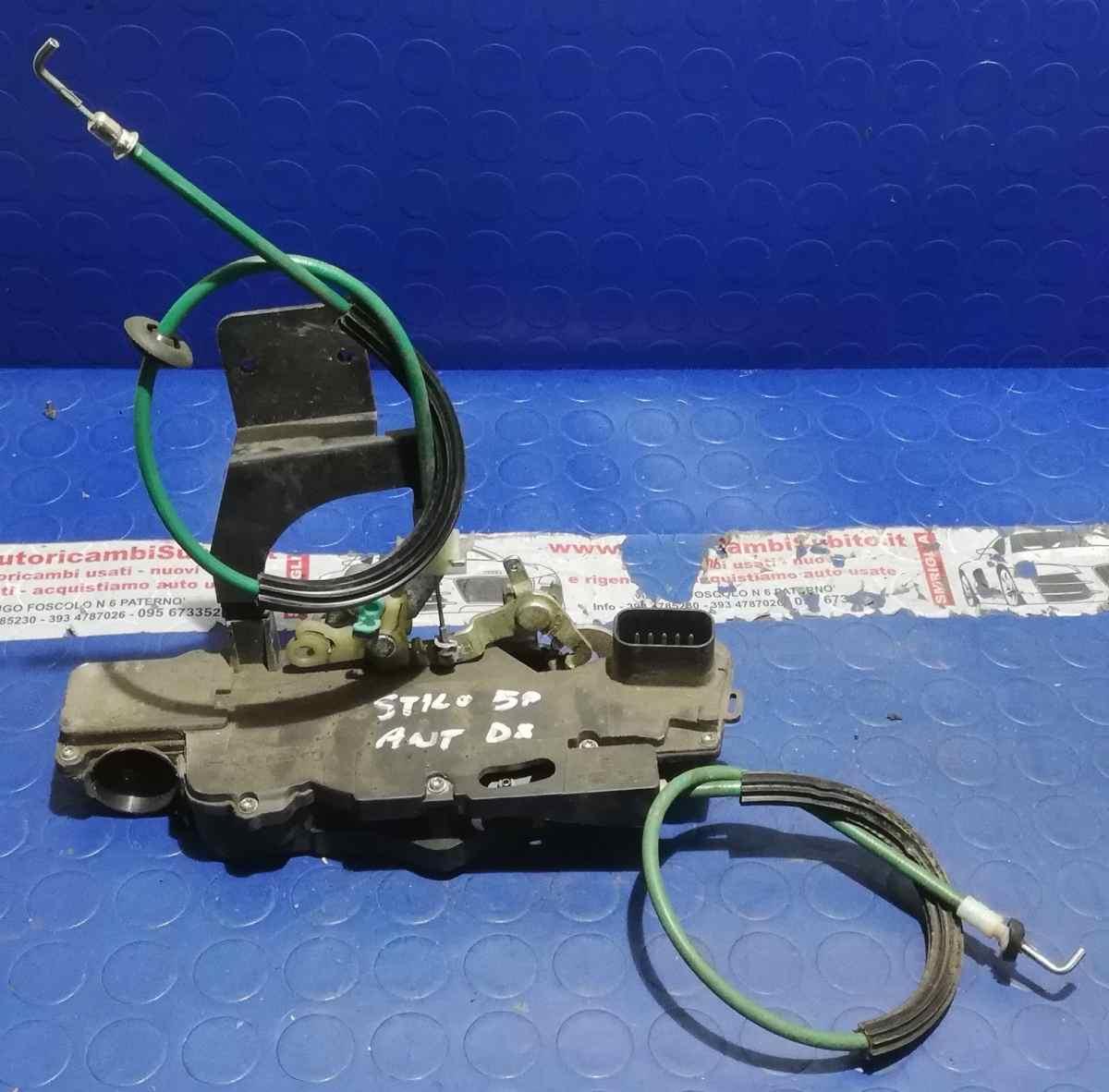 CHIUSURA PORTIERA ANT DX FIAT STILO 1.9 JTD 2005 51753227<br /><br /><br />