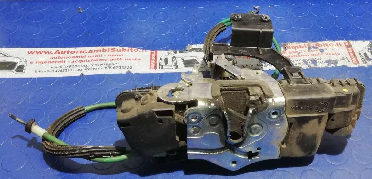 CHIUSURA PORTIERA ANT DX FIAT STILO 1.9 JTD 2005 51753227<br /><br /><br />