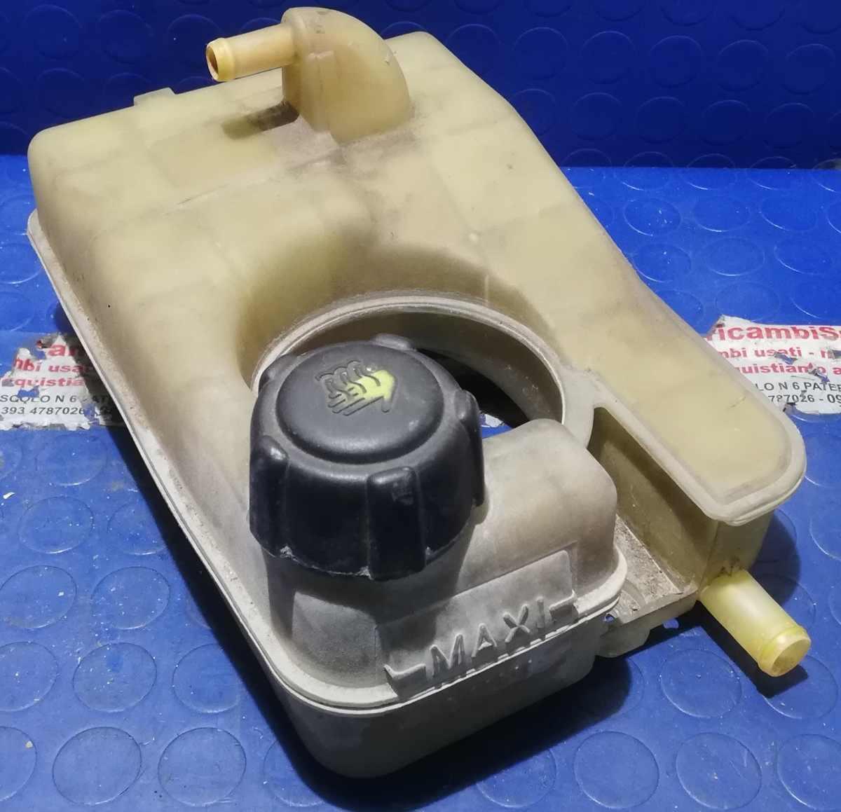 VASCHETTA ACQUA RADIATORE RENAULT TWINGO 1.2 16V 8200036808<br /><br /><br />