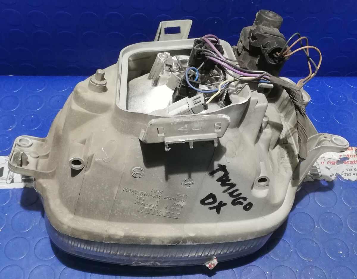 FARO DX RENAULT TWINGO 1.2 16V 7701049687<br /><br /><br />