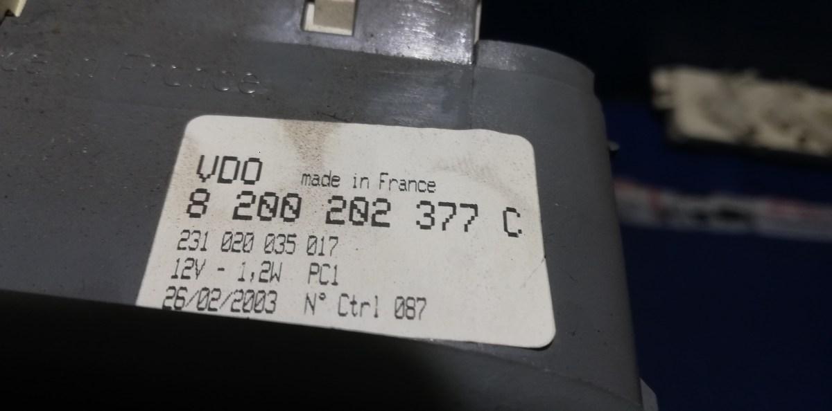 QUADRO SPIE INDICATORI RENAULT TWINGO 1.2 16V 8200202377C<br /><br /><br />