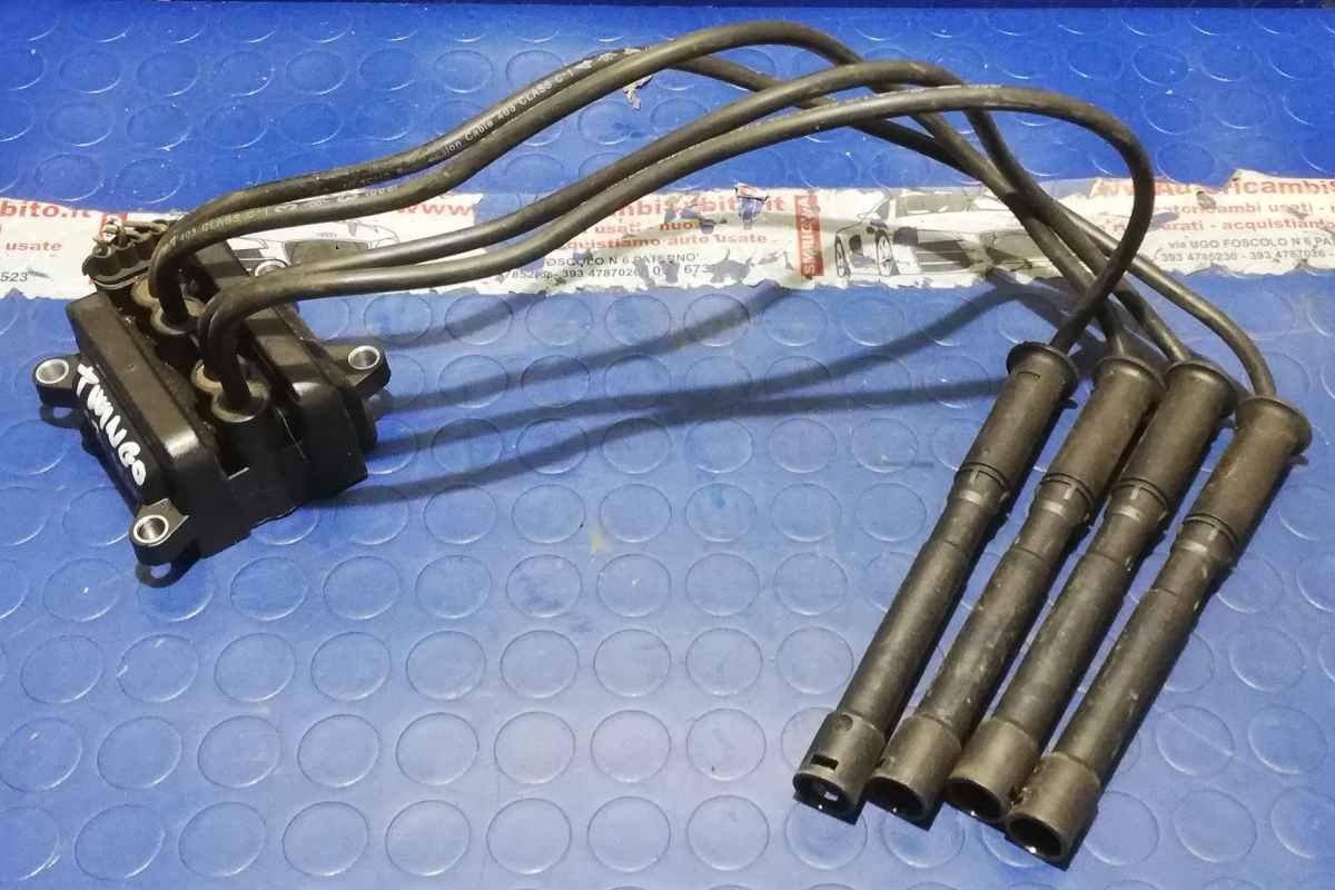 BOBBINA ACCENSIONE RENAULT TWINGO 1.2 16V 8200702693<br /><br /><br />