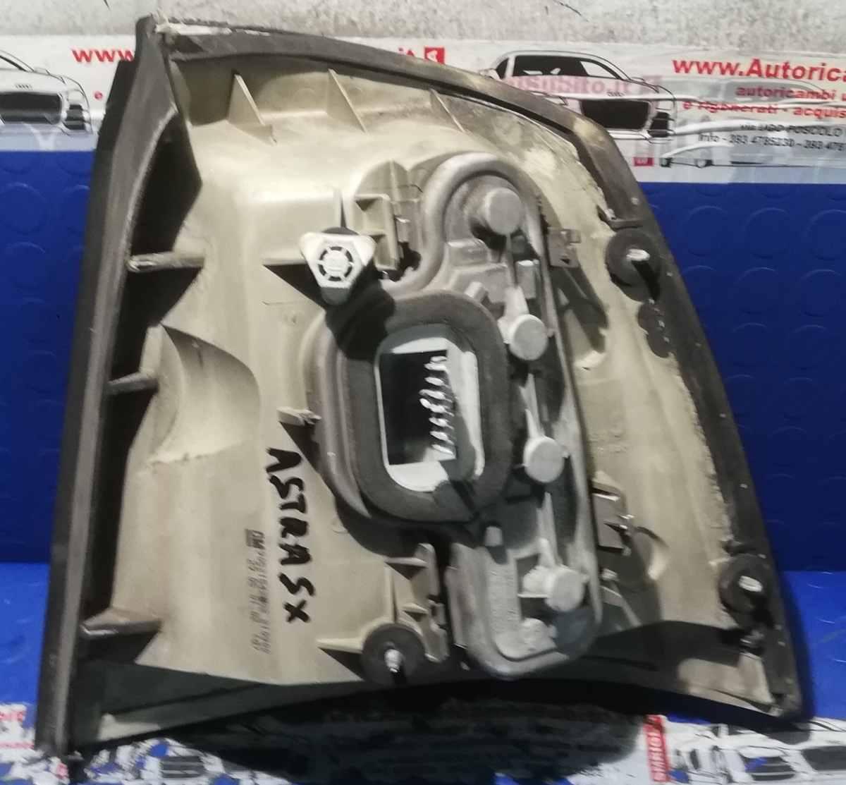FANALE POSTERIORE SX OPEL ASTRA  2000 9117402<br /><br /><br />