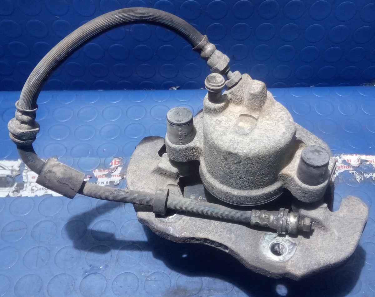 PINZA FRENO ANT SX MAZDA 3 1.6 TD 2006 BPYK3371XA<br /><br /><br />