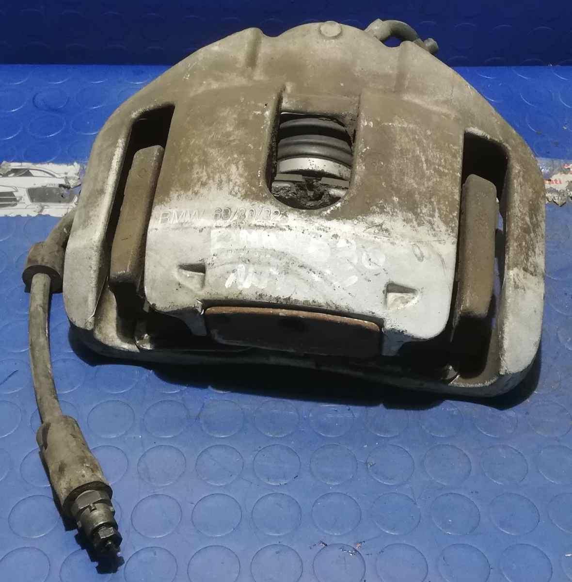 PINZA FRENO ANT SX BMW SERIE 5 530 D 2006 34116753659<br /><br /><br />