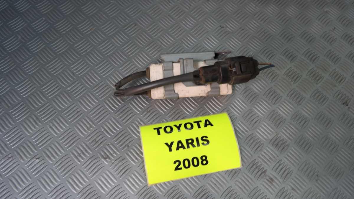 Toyota yaris 1400 diesel 246810-6110b centralina