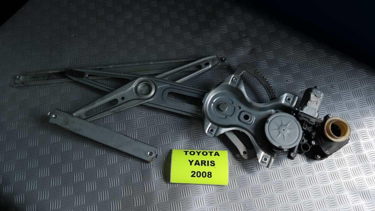 Toyota yaris alzavetro elettrico anteriore sx