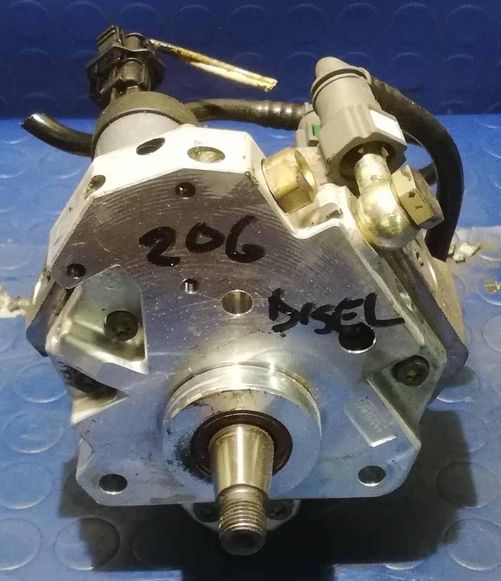 POMPA INIEZIONE PEUGEOT 206 1.4 HDI 0445010042<br /><br /><br />
