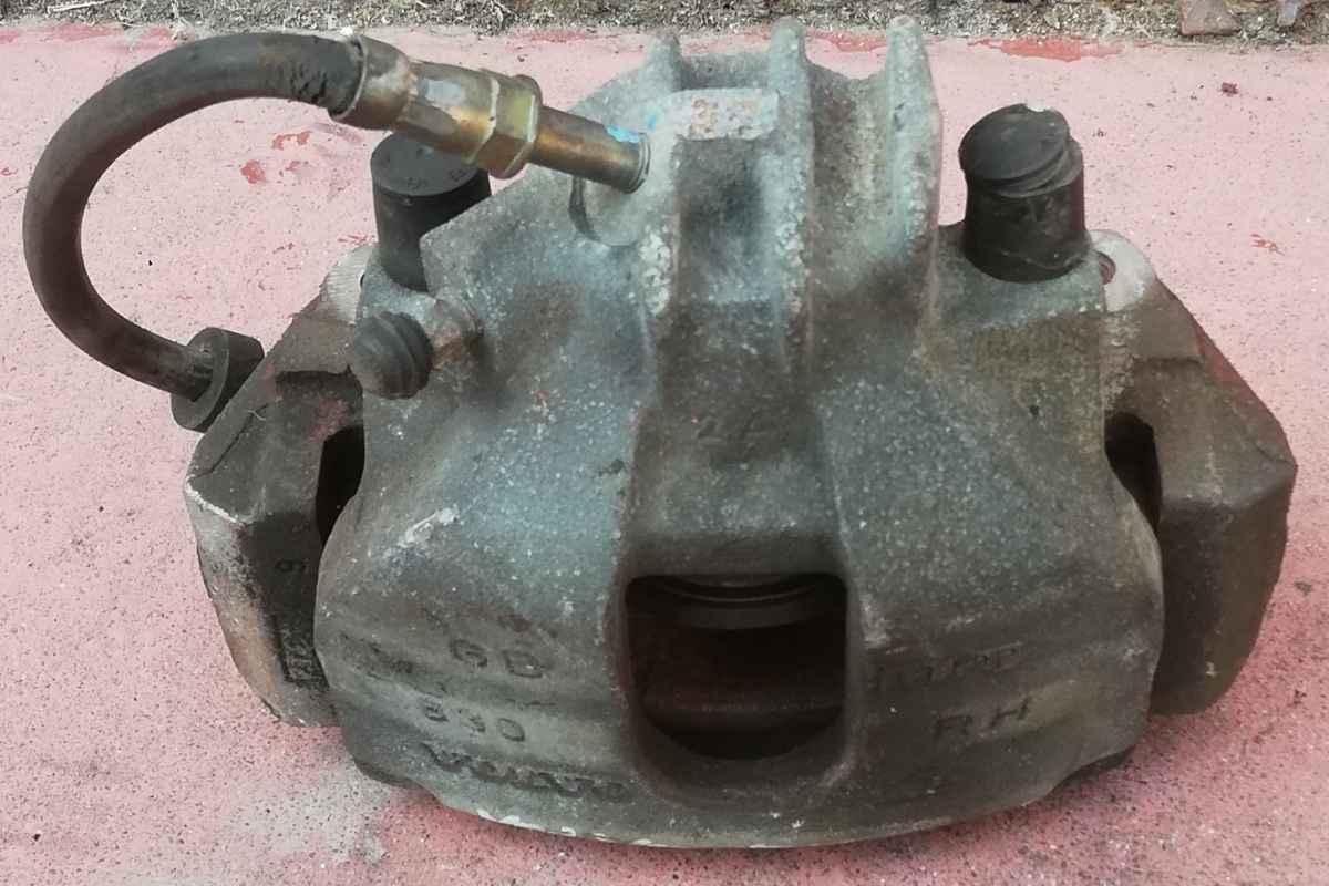 PINZA FRENO ANT DX VOLVO S60 2004 2.4 D 8251317<br /><br /><br />