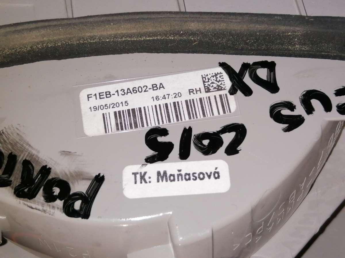 fanale interno post dx ford focus sw2015 f1eb13a602ba<br />