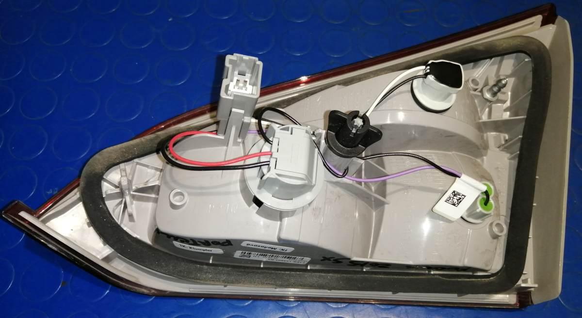 fanale portellone sx ford focus sw2015 f1eb13a603ba<br />