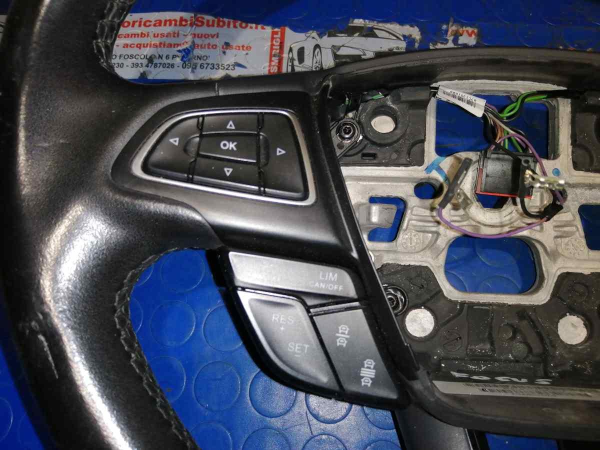 volante sterzo con comandi ford focus sw2015 2014624<br />