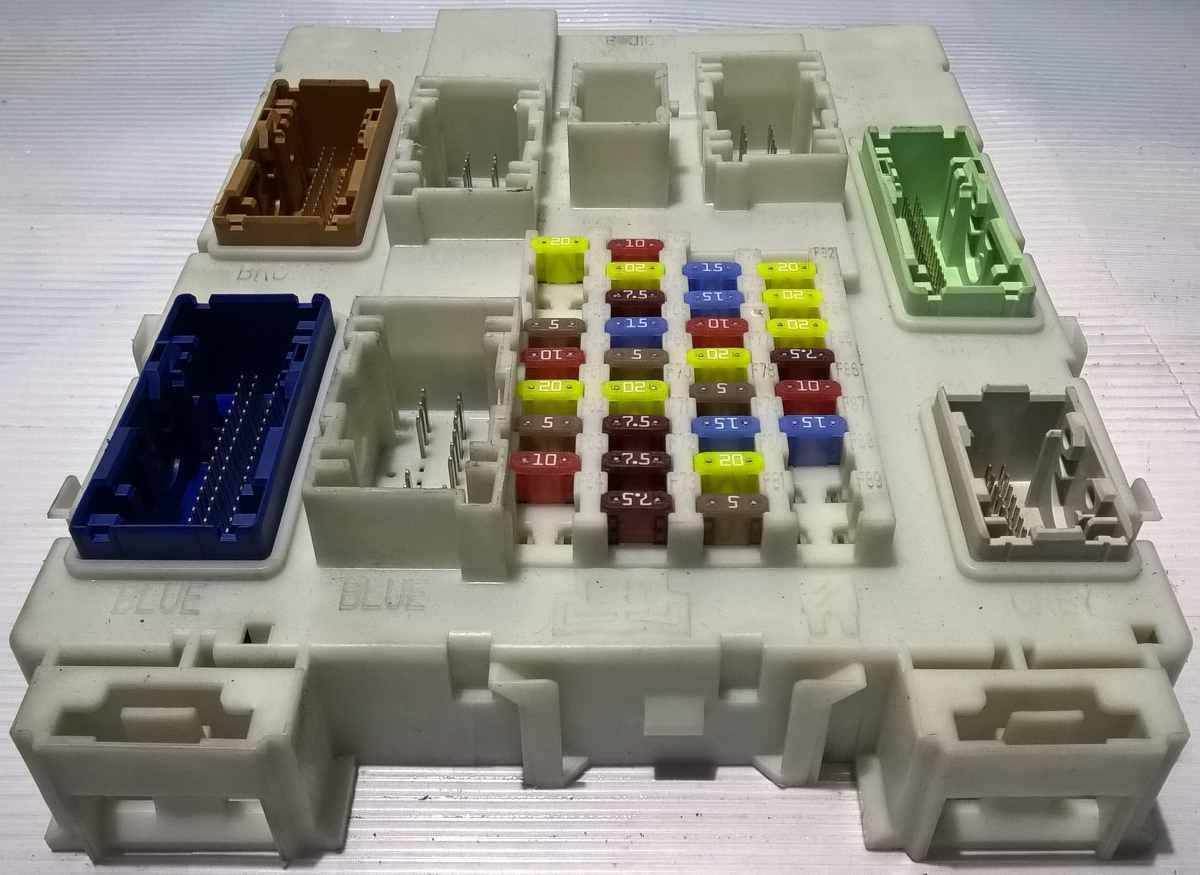 body computer ford focus sw 2015 fy70781150603<br /><br /><br />