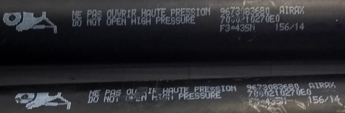 pistoncini portellone post peugeot 208 9673083680<br />