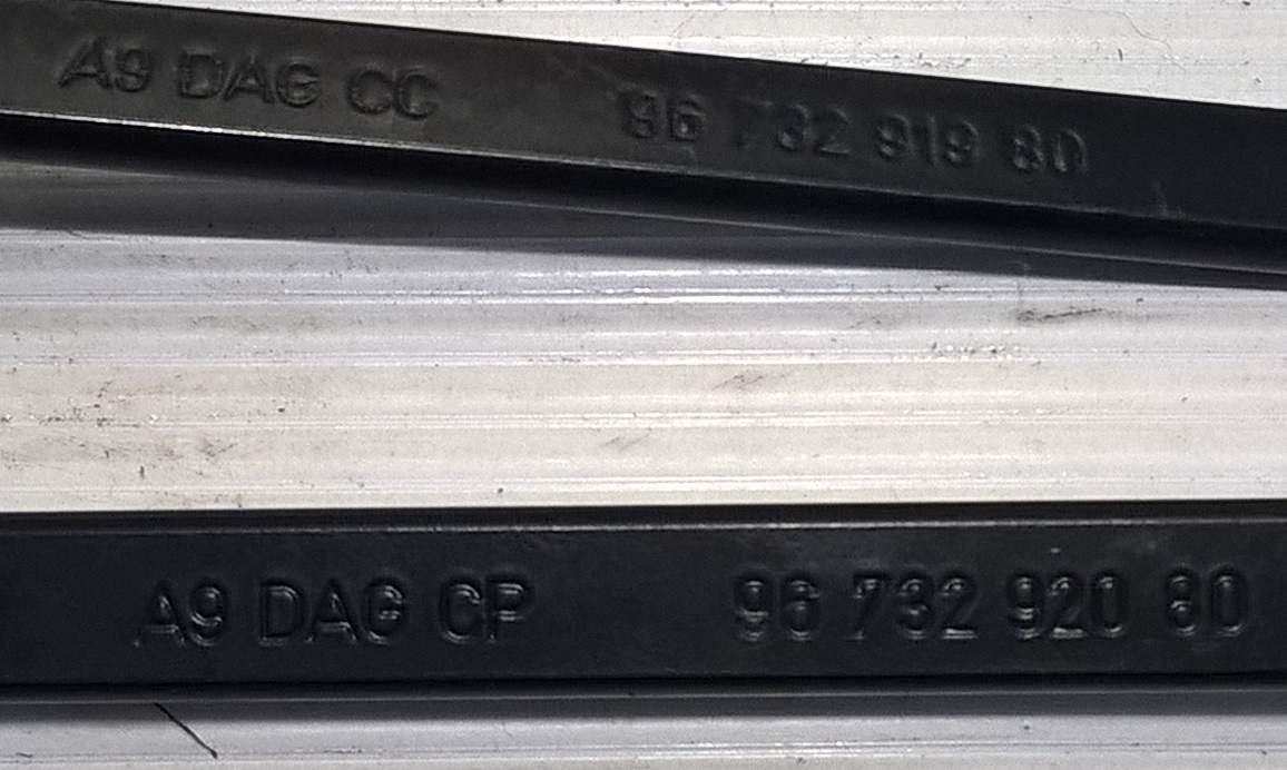 braccia tergicristallo peugeot 208 9673292080<br />