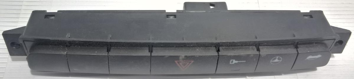 blocco comandi interni fiat grande punto 735447690<br /><br />