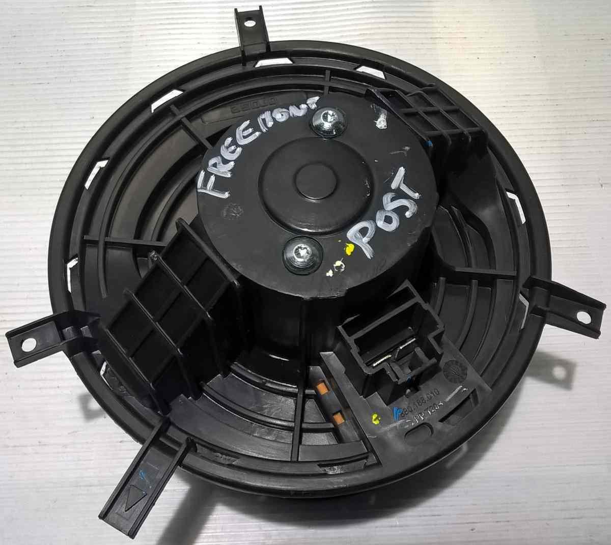 ventola interna abitacolo posteriore fiat freemont 880188010<br />