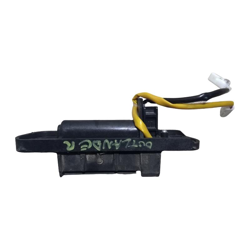 pulsante apertura cofano mitsubishi outlander MR959664