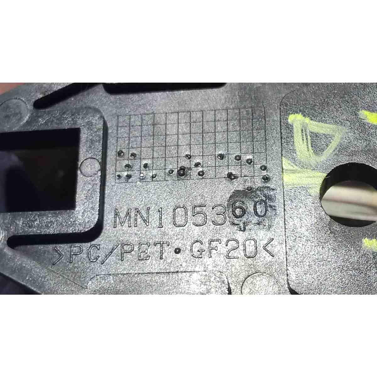 maniglia interna post dx mitsubishi outlander mn105360