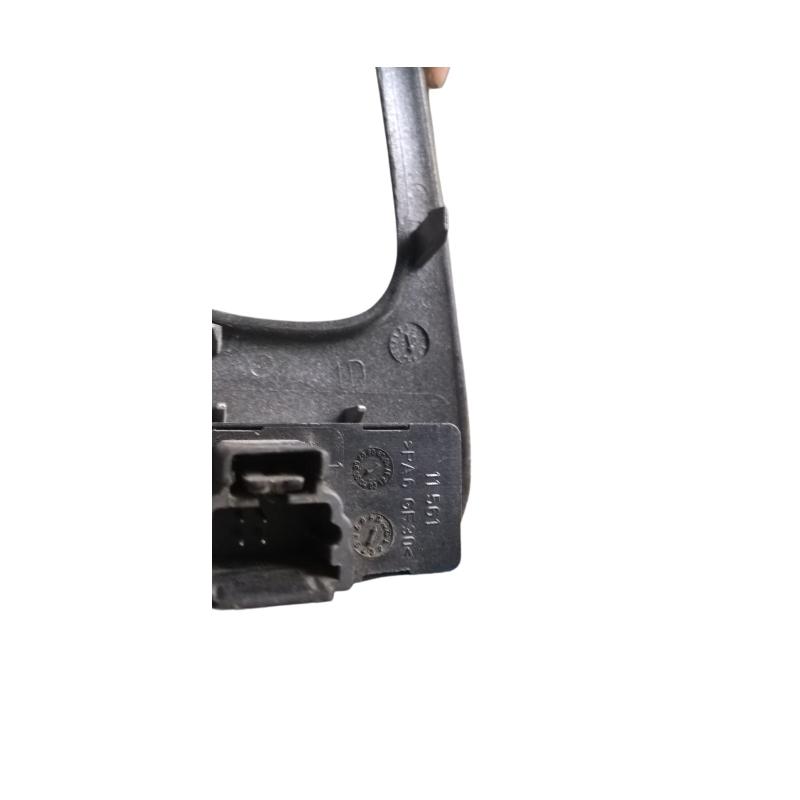 pulsante alzavetro post dx peugeot 307 9634774677