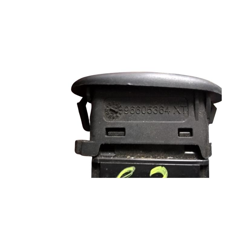 pulsante alzavetro ant dx citroen c2 96605364