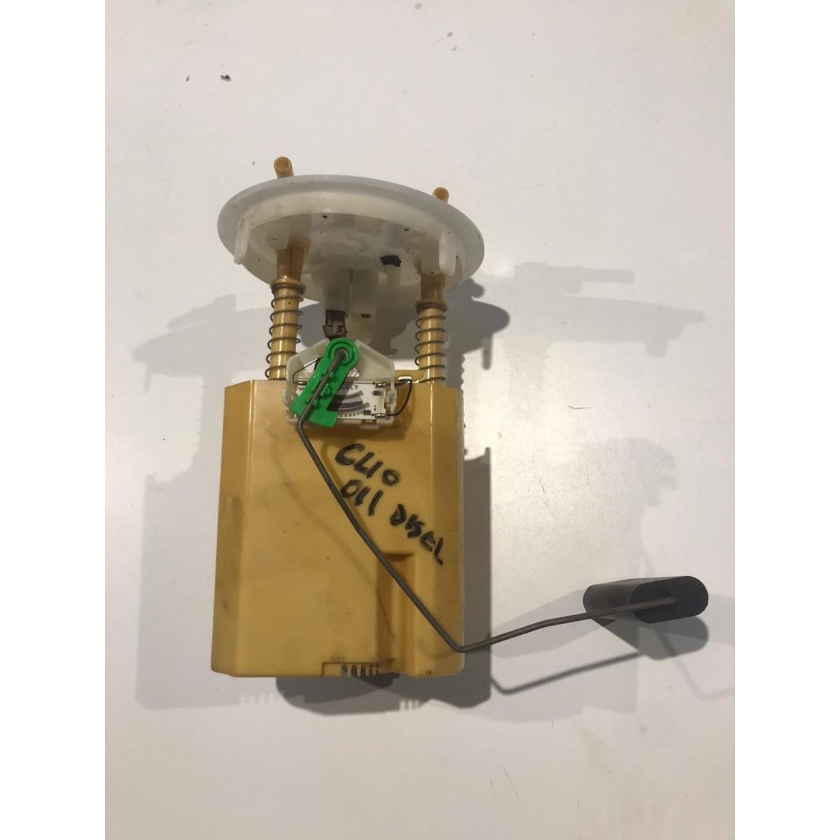 pompa carburante renault clio 2011 1.5 dci 8200906204