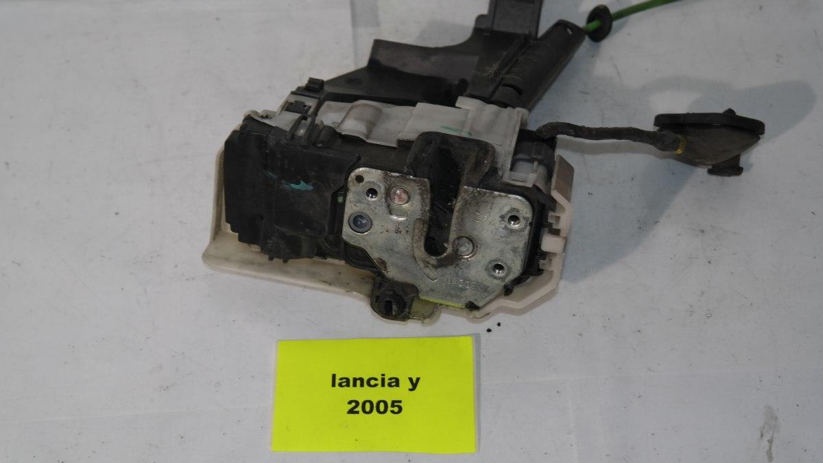 Lancia y chiusura porta dx