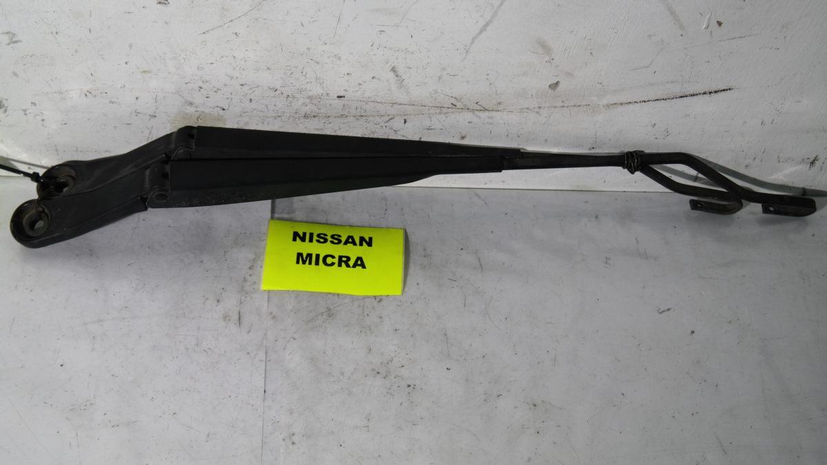 Nissan micra braccia tergicristallo anteriori