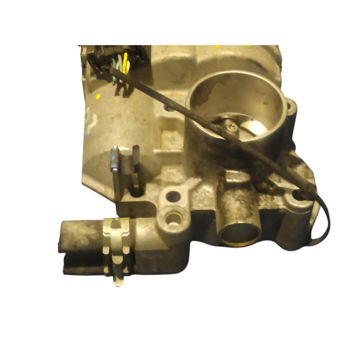 corpo farfallato toyota yaris 220300q010a<br /><br /><br />