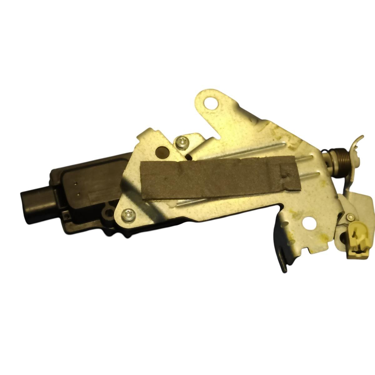 ford  fusion <br />SERRATURA PORTELLONE POSTERIORE 2s61432a98al<br />