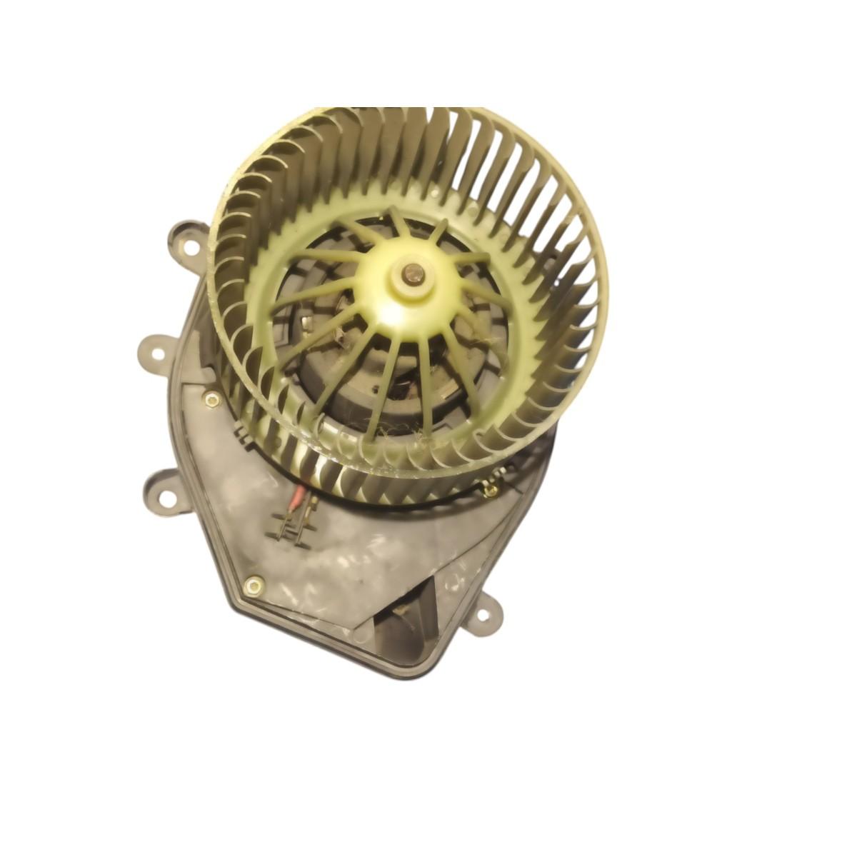 VENTOLA INTERNA STUFA  VOLKSWAGEN PASSAT 740221233F<br /><br /><br />