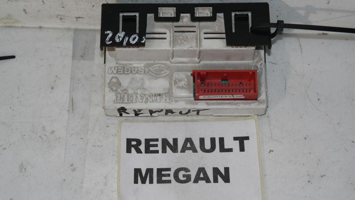 Renault megane orologio digitale