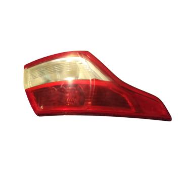 fanale dx  ford kuga 2013  4413405gg<br /><br />