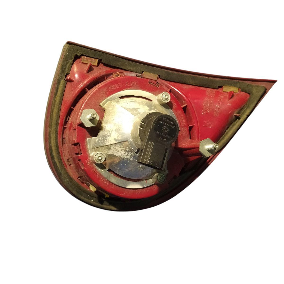 1K6945108C  luce post del portabagagli  volkswagen golf v <br /><br /><br />