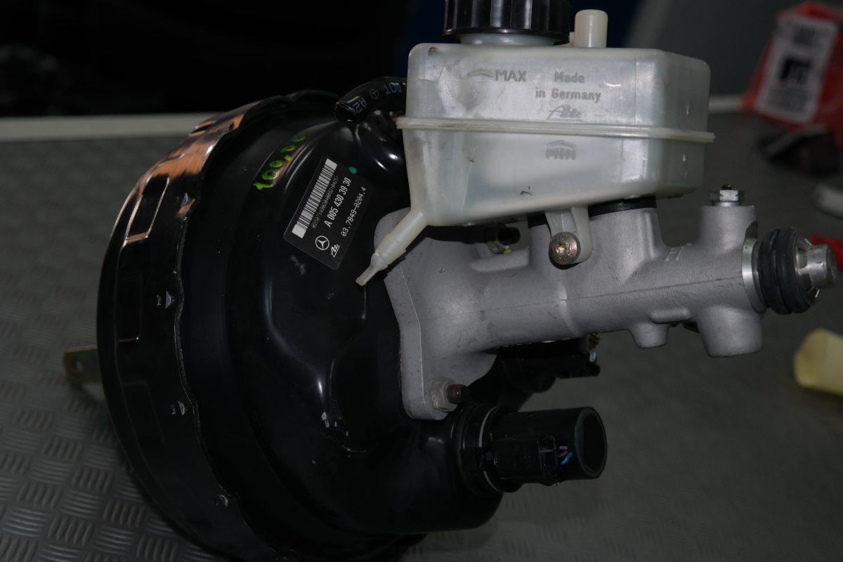 Mercedes classe c270 dal 2000 al 2005 pompa freno con servofreno