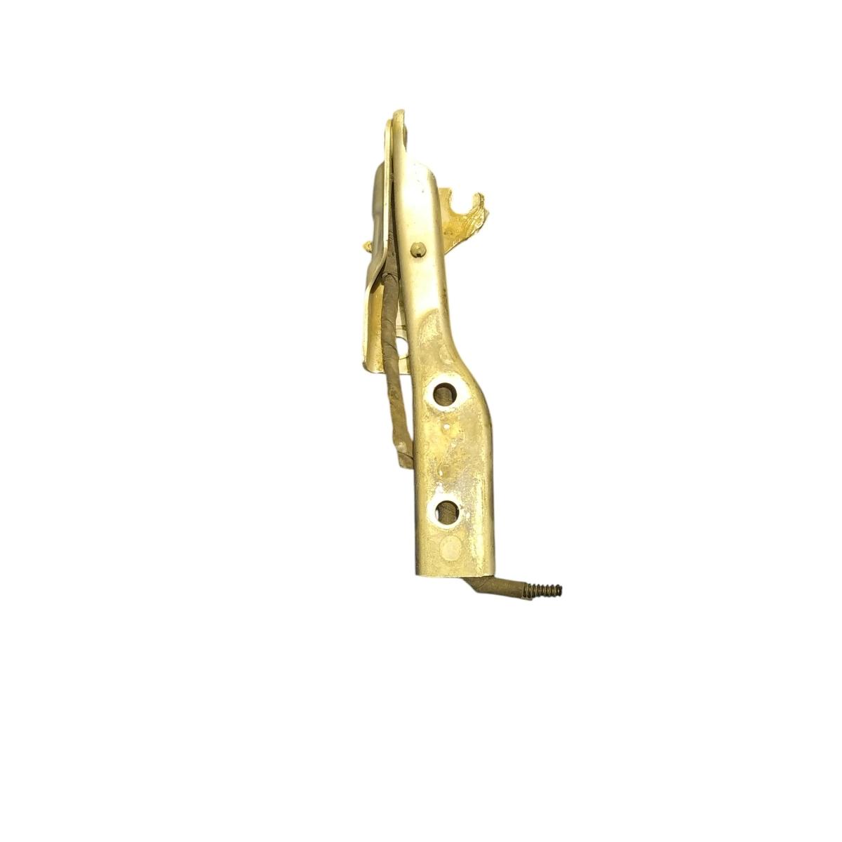 cerniera cofano ant dx volswagen polo 2010  6P0823302A<br /><br />