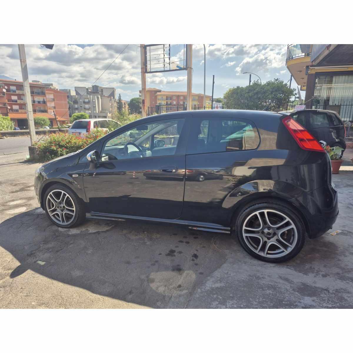 Fiat grande punto turbo jet 1400 bz 120cv auto introvabile in queste condizioni